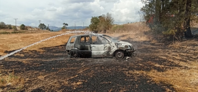 Bolu'da kaza yapan araçta çıkan yangın söndürüldü