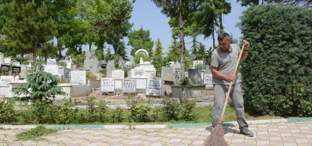 Çorum'da mezarlık ziyareti yapacaklara "sosyal mesafe" uyarısı