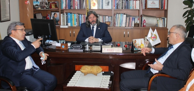 Gelecek Partisi Genel Başkan yardımcıları Üstün ve Demir, Zonguldak'ta ziyaretlerde bulundu