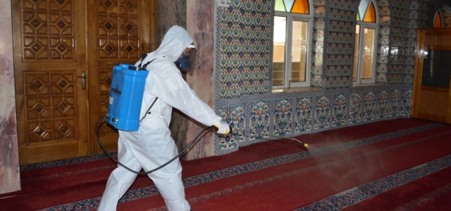 Havza'da camiler dezenfekte edildi