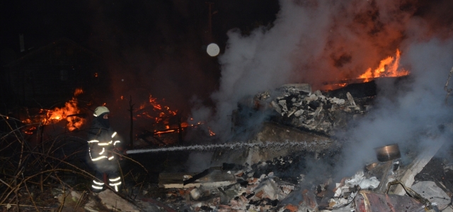 Kastamonu'da çıkan yangında 6 ev zarar gördü