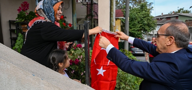 Kocaeli'de Cumhuriyet Bayramı'nda ev ve iş yerleri 220 bin Türk bayrağıyla donatılacak