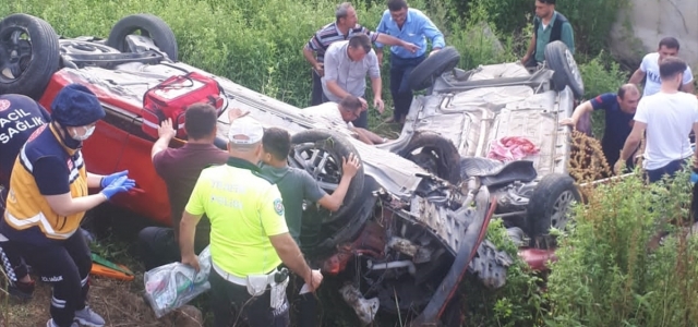 Samsun’da 2 otomobilin çarpışması sonucu 6 kişi yaralandı