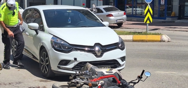 Samsun'da 3 ayrı trafik kazasında 3 kişi yaralandı