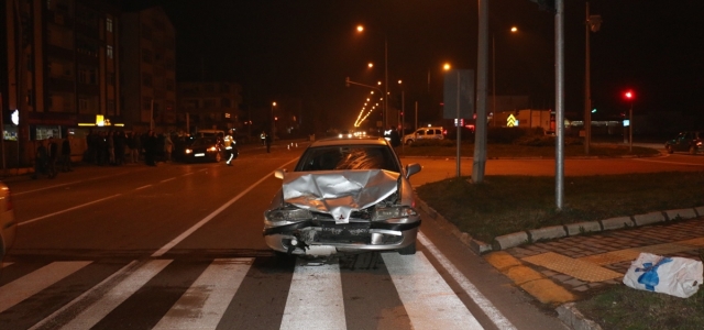 Samsun'da iki otomobil çarpıştı: 3 yaralı