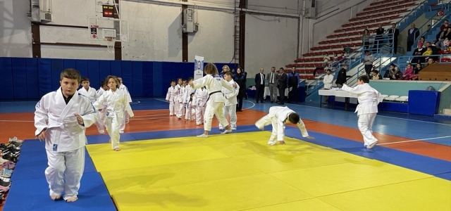 Sinop'ta çocukların judo yapma hayali polisin desteğiyle gerçek oldu