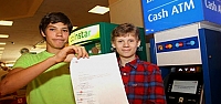 14 yaşında iki çocuk ATM'yi hack'ledi!