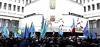 Kırım'da başbakanlık binası işgal edildi
