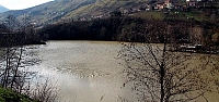 Trabzon'un tek set gölü çöplüğe dönüşüyor