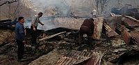 Yangın bir ailenin evini yok etti