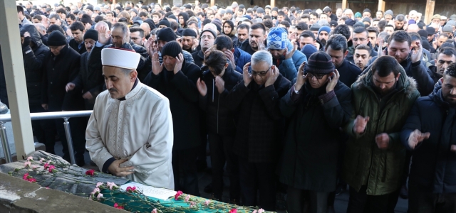Yozgat'taki bıçaklı kavgada ölen kişinin cenazesi defnedildi, zanlı tutuklandı