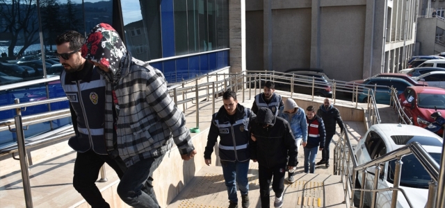 Zonguldak'ta motosiklet hırsızlığıyla suçlanan 4 zanlıdan 3'ü tutuklandı