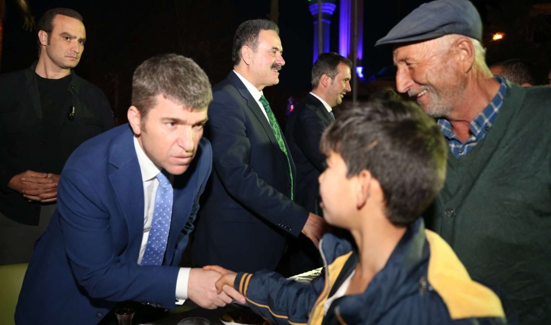Ramazan-ı Şerif’in birlik ve beraberlik içerisinde, huzurla geçtiği Amasya’mızda Valimiz