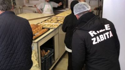 Rize Belediyesi Zabıta Müdürlüğü ekipleri tarafından fırınlarda denetimler devam ediyor.