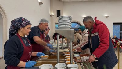 Kent Lokantası İftarda Vatandaşları Buluşturuyor Bartın Belediyesi Kent Lokantası, Ramazan Ayı boyunca iftar sofralarını donatmaya