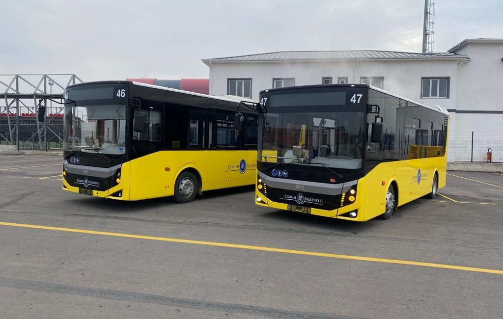 Çorum Belediyesi toplu ulaşım hizmetlerinde uygulamaya koyduğu yeniliklerle halk otobüslerinin