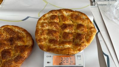 Çorum Belediyesi zabıta ekipleri, fırınlarda pide gramaj ve hijyen denetimi