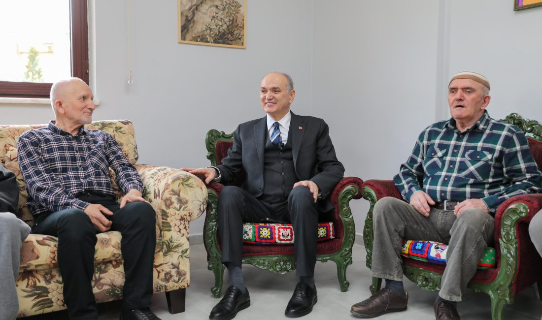 Düzce Belediye Başkanı Dr. Faruk Özlü, Ertan Uçar Alzheimer Hastaları