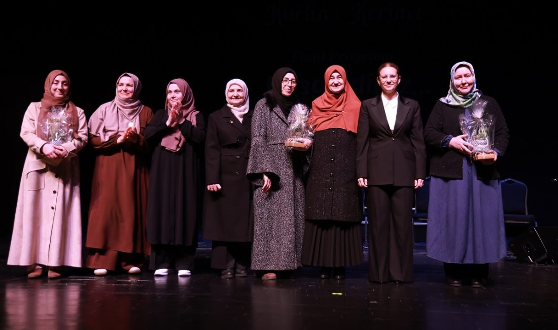 Büyükşehir’in Meslek ve Sanat Eğitimi Kursları tarafından düzenlenen “Kur’an-ı Kerim’i