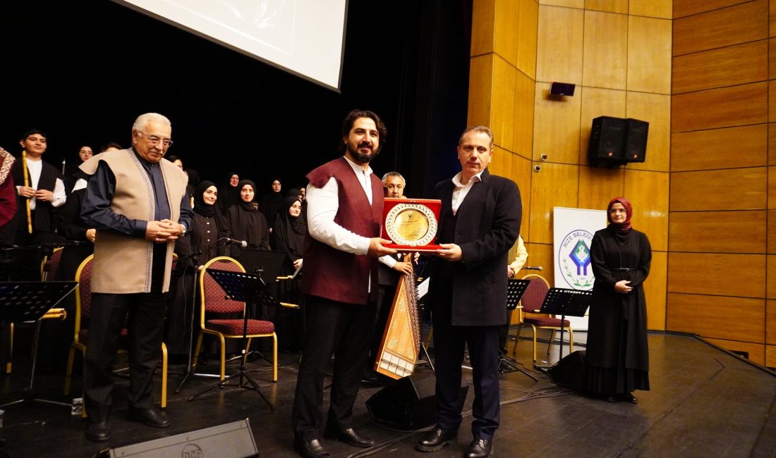 Rize Belediyesi’nin sanata verdiği destekle hayata geçen “40 Ney Konseri”