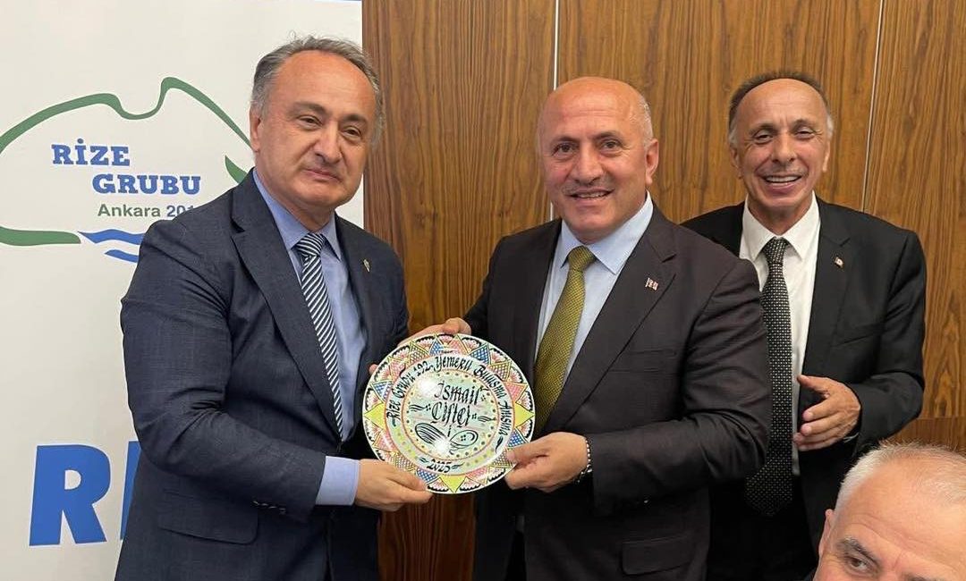 Çayeli Belediye Başkanı İsmail Hakkı ÇİFTÇİ, Ankara’da düzenlenen Rize grubunun