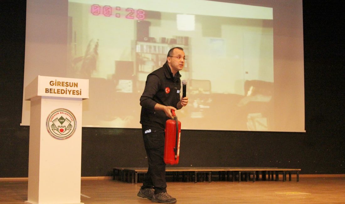 Giresun Belediyesi personeline, afetlere karşı hazırlıklı olmalarını sağlamak amacıyla AFAD