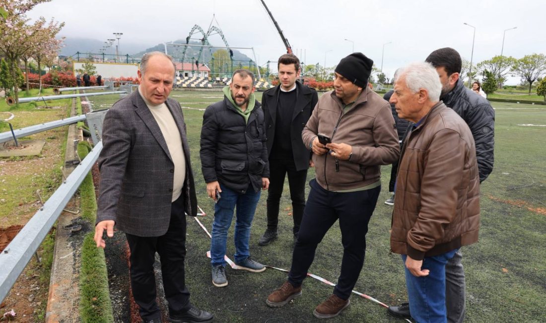 Belediye Başkanı Turgay Ataselim, ilçede yürütülen çalışmaları yerinde denetlemek üzere