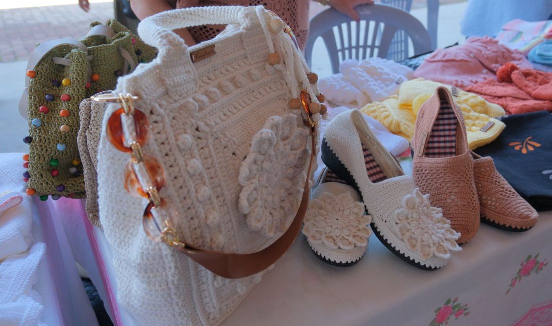 Bolu Belediye Başkanı Tanju Özcan, Yaşamkent Mahallesi Kapalı Semt Pazarı’nda