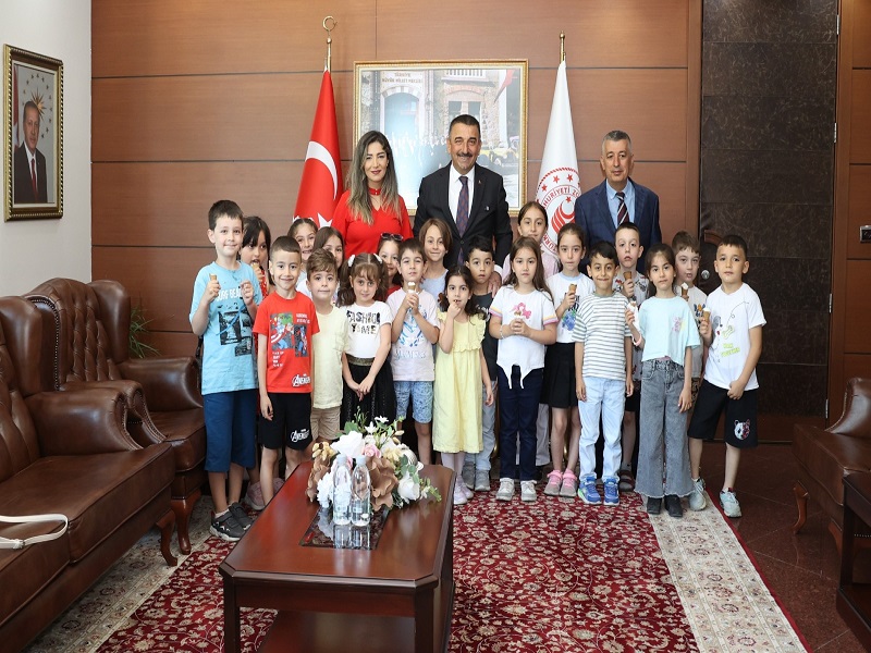 Zonguldak Valisi Osman Hacıbektaşoğlu, toplum yapısını ve kamu kurumlarının işleyişini