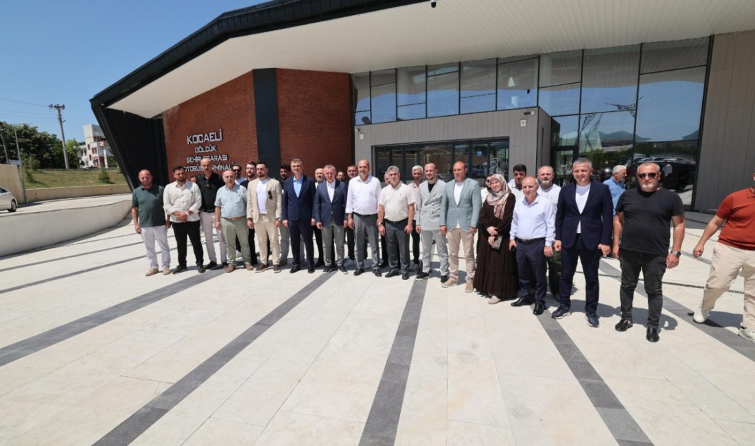 Kocaeli Büyükşehir Belediye Başkanı Doç.Dr.Tahir Büyükakın, yapımında sona gelinen Gölcük