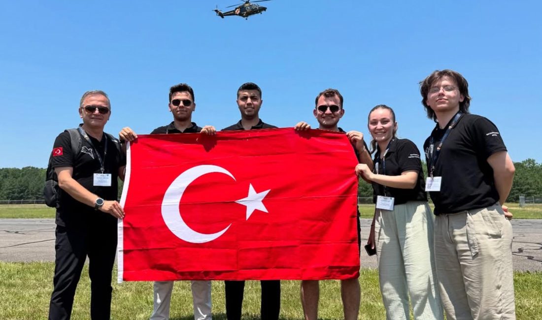 Kocaeli Üniversitesi Mühendislik Fakültesi Elektronik ve Haberleşme Mühendisliği Bölümü öğrencilerinden