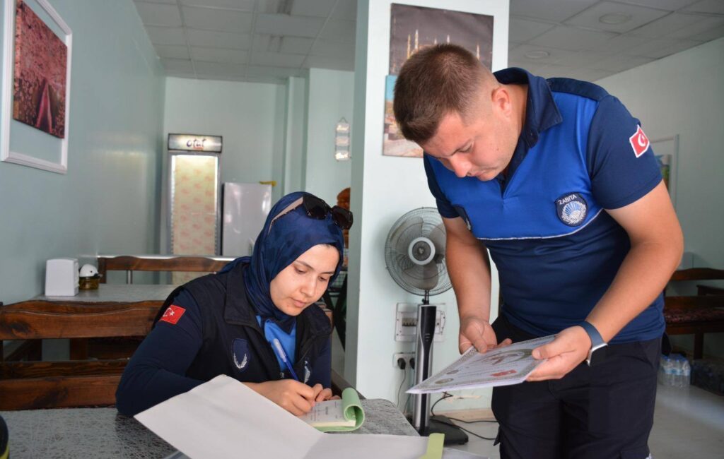 Zile Belediyesi Zabıta Müdürlüğü ekipleri tarafından ilçemiz genelinde faaliyet gösteren