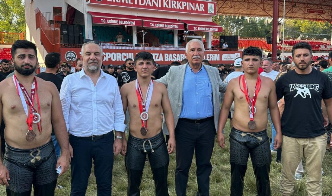 Zile Belediyesi sporcuları, 664. Tarihi Kırkpınar Yağlı Güreşleri’nde gösterdikleri üstün