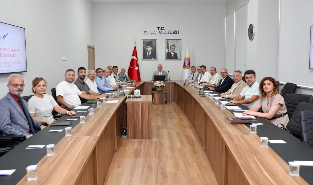 İstihdam ve mesleki eğitim politikalarının oluşturulmasını, istihdamı koruyucu, geliştirici ve