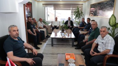 Zonguldak Valisi Osman Hacıbektaşoğlu, Perşembe Beldesini ziyaret ederek Belediye Başkanı