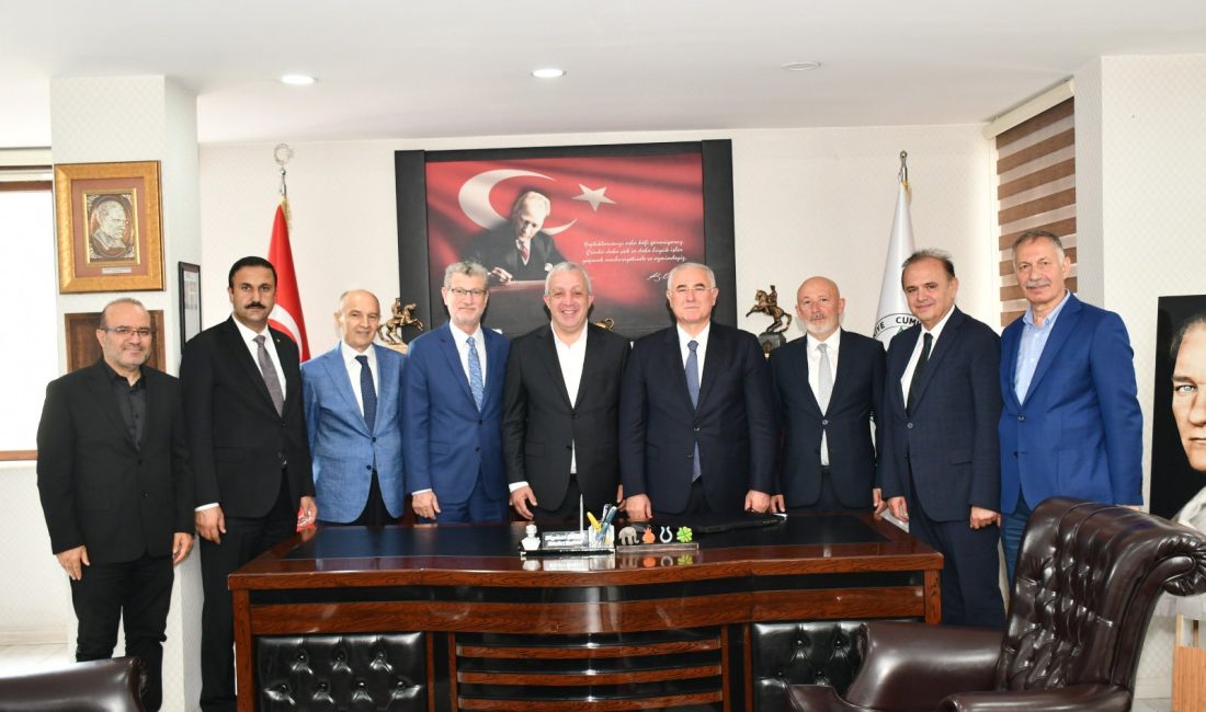 Kamu Başdenetçisi Mehmet Akarca Ve Beraberindeki Heyet, Belediye Başkanı Bilgehan