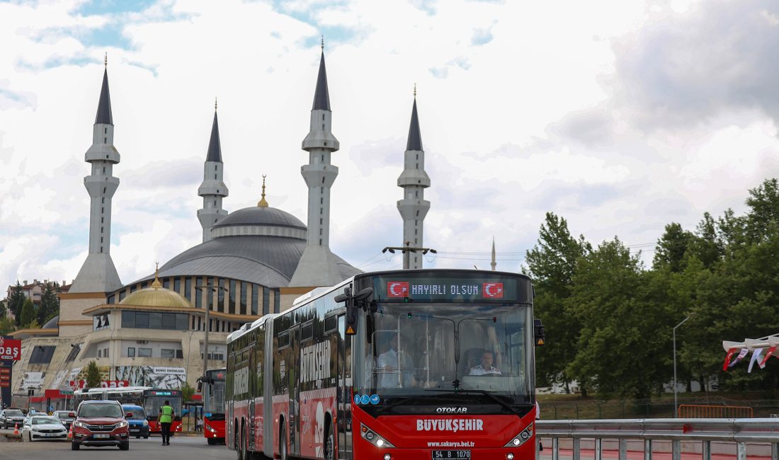 Sakarya’nın Metrobüs Hattı, 15 günlük test sürecini tamamlamasıyla birlikte bugün