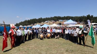 Merzifon Belediye Başkanı Alp KARGI, Taşan Dağı eteklerinde kıymetli Vezirköprülü