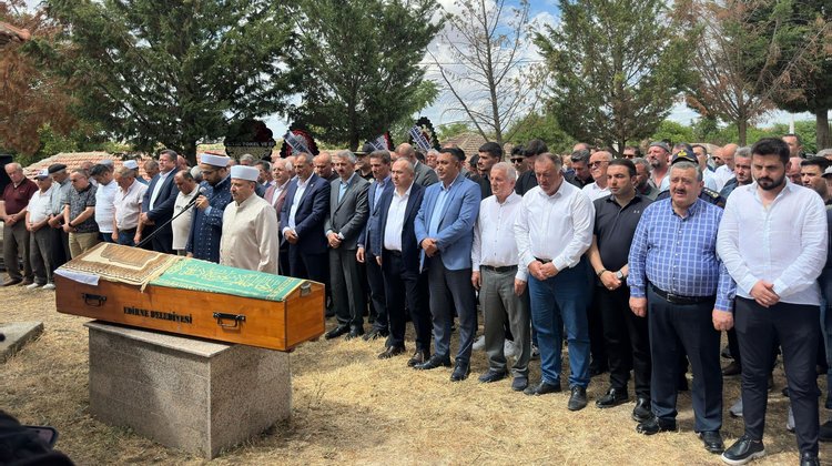 Başkanımız, Valimiz Sayın Aydın Baruş’un Kıymetli Babası Hayri Baruş’u, Ebediyete Uğurladı Başkanımız, Milletvekilimiz Sayın Musa Küçük ve Ticaret ve Sanayi Odası