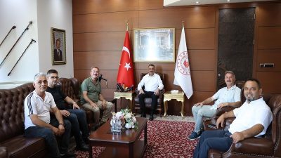 Ereğli Hamzafakıllı Köyü Muhtarı İsmail Altıay ve Beraberindeki Heyet, Vali