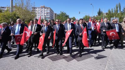 Millî Eğitim Bakanı Yusuf Tekin, Adıyaman’ın Besni ilçesinde bulunan Ali