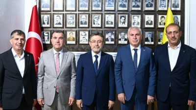 Çeşitli ziyaretlerde bulunmak üzere Bayburt’a gelen Tarım ve Orman Bakanı