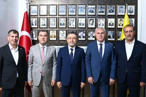 Çeşitli ziyaretlerde bulunmak üzere Bayburt’a gelen Tarım ve Orman Bakanı