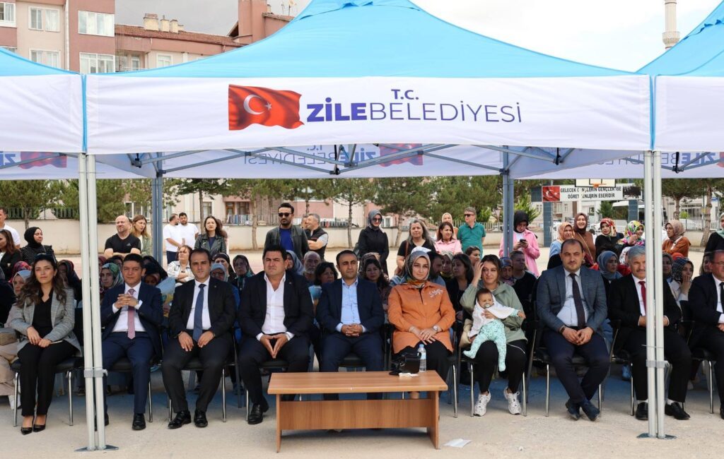 Zile İlçe Milli Eğitim Müdürlüğü tarafından düzenlenen “İlköğretim Haftası Kutlama