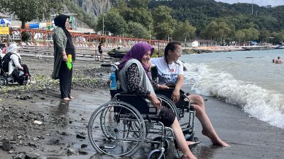 Bolu’dan Karadeniz’in incisi Ereğli’ye giden 60 özel ve engelli birey