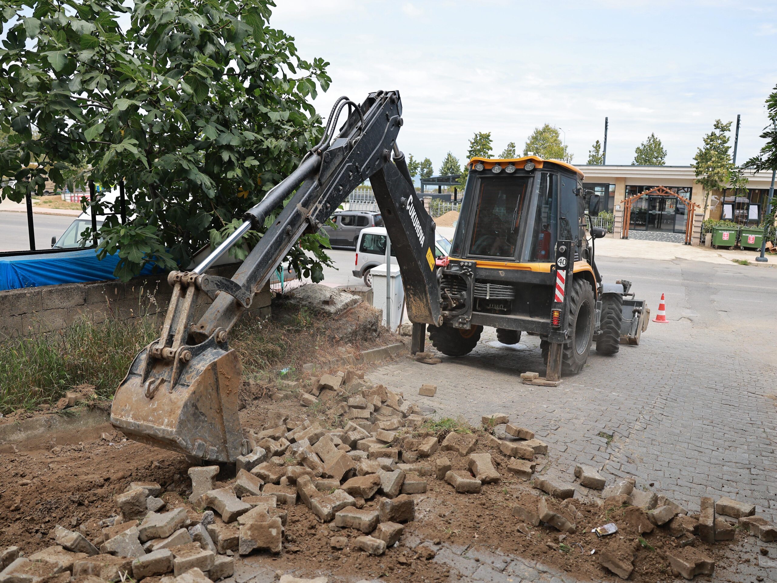Bulancak Belediyesi Fen İşleri Müdürlüğü, ilçe genelinde deforme olmuş yolları