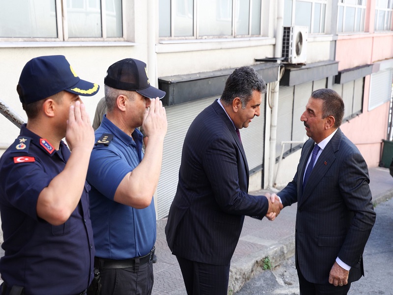 Zonguldak Valisi Osman Hacıbektaşoğlu, Ereğli Kaymakamlığını ziyaret ederek ilçede yürütülen