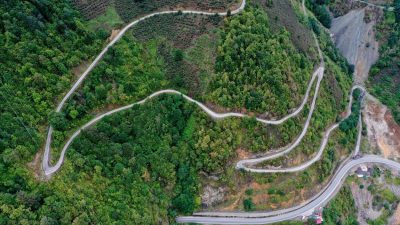 Ordu Büyükşehir Belediyesi, yolların konforunu artırmak adına çalışmalarını sürdürüyor. Bu