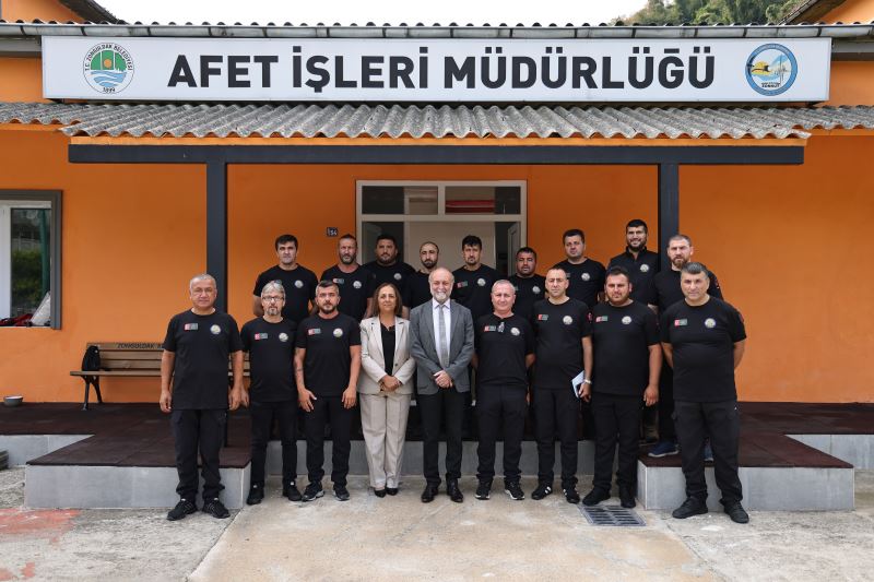 Afet İşleri Müdürlüğü bünyesinde kurulan gönüllü arama-kurtarma ekibi ZONKUT personeline