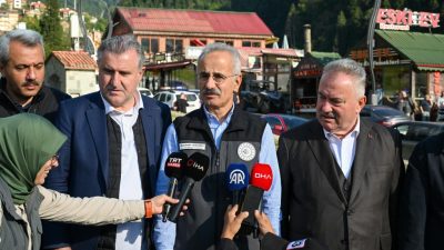 Ulaştırma ve Altyapı Bakanı Abdulkadir Uraloğlu, Rize’de meydana gelen selin